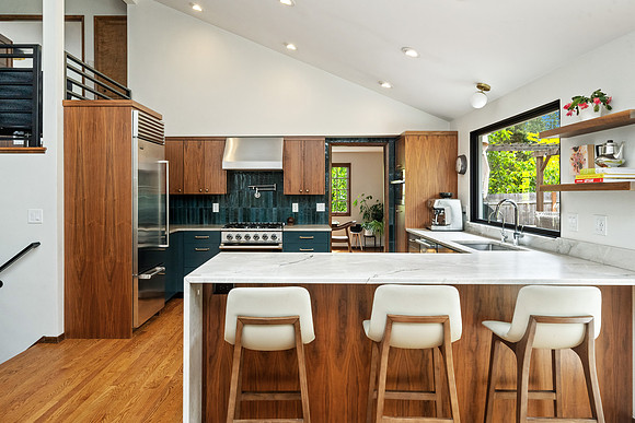 large-32 70's renovation