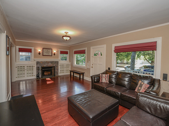 3343 NE 11th-5