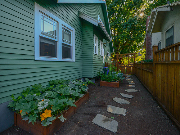 3343 NE 11th-30