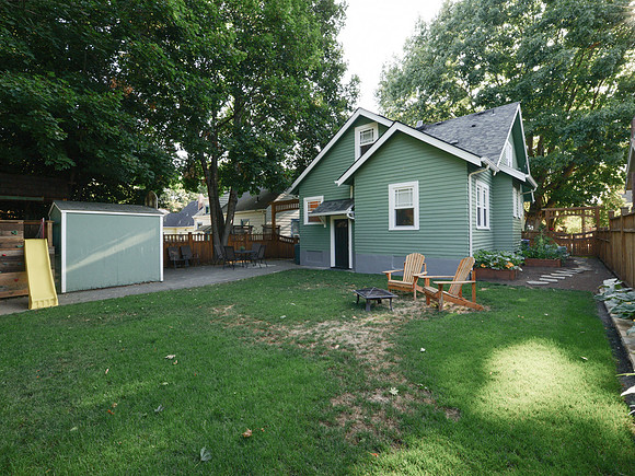 3343 NE 11th-28