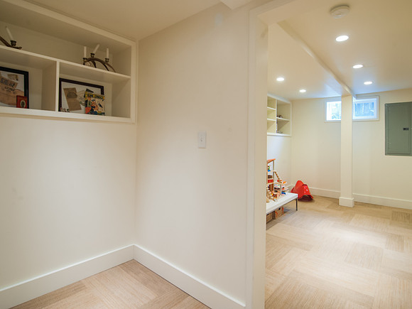 3317 NE 58th-12