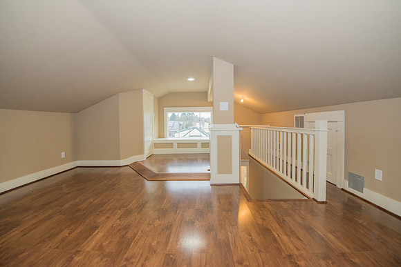 NE Broadway-31