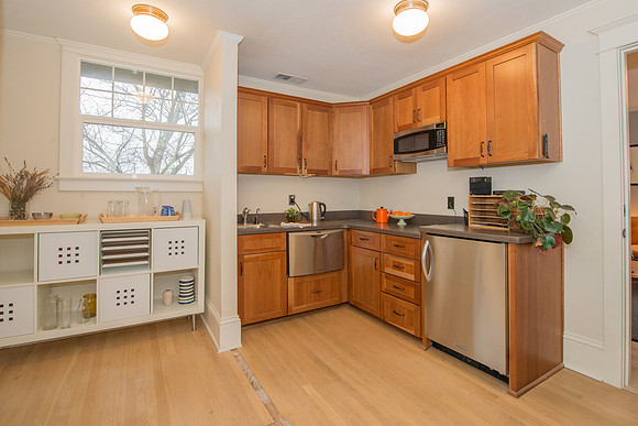 NE Broadway-14