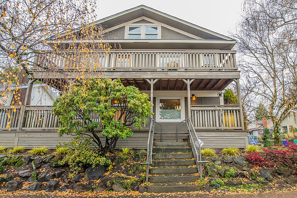 NE Broadway-46