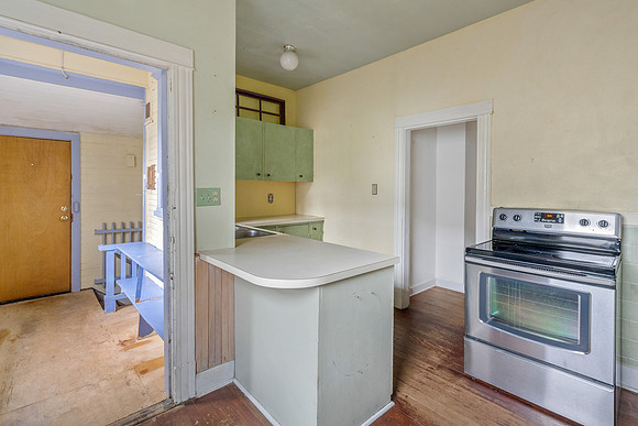 1905 bungalow fixer-13