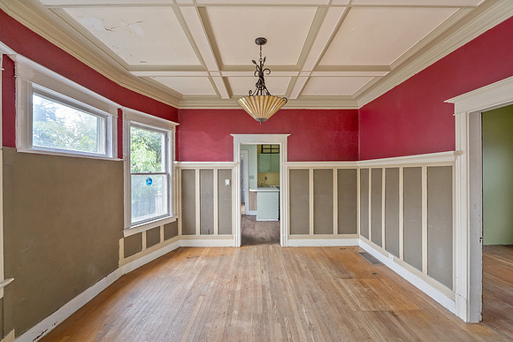 1905 bungalow fixer-7
