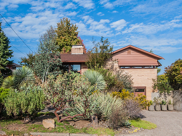 3625 Rosa Parks Blvd.-64